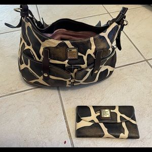 Authentic Dooney & Bourke Giraffe Print w/ Matching Wallet